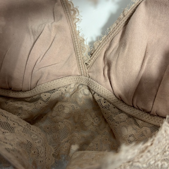 Aerie 🤍Eyelash Lace Racerback Bralette - Picture 8 of 9